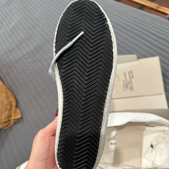 Women’s Golden Goose Brand New - Picture 2 of 5